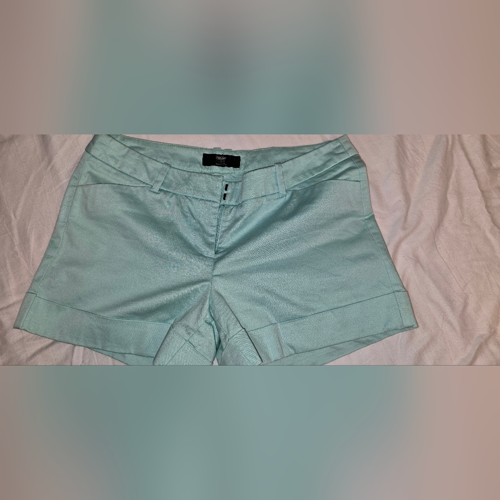 Mossimo Aqua Mint Green Light Teal Sateen Cuffed Chino Shorts 4" Inseam 6